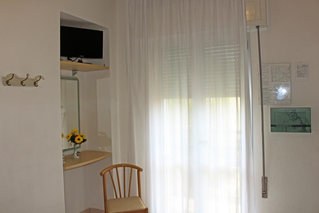 Hotel Buda Белариа-Игеа Марина Стая снимка
