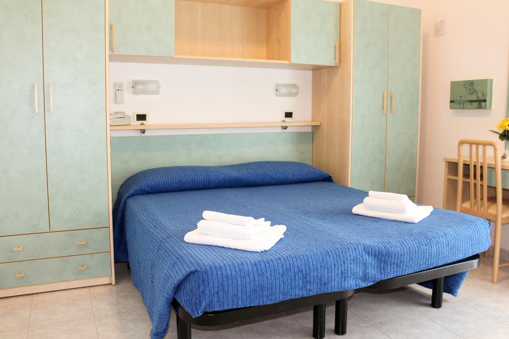 Hotel Buda Белариа-Игеа Марина Стая снимка